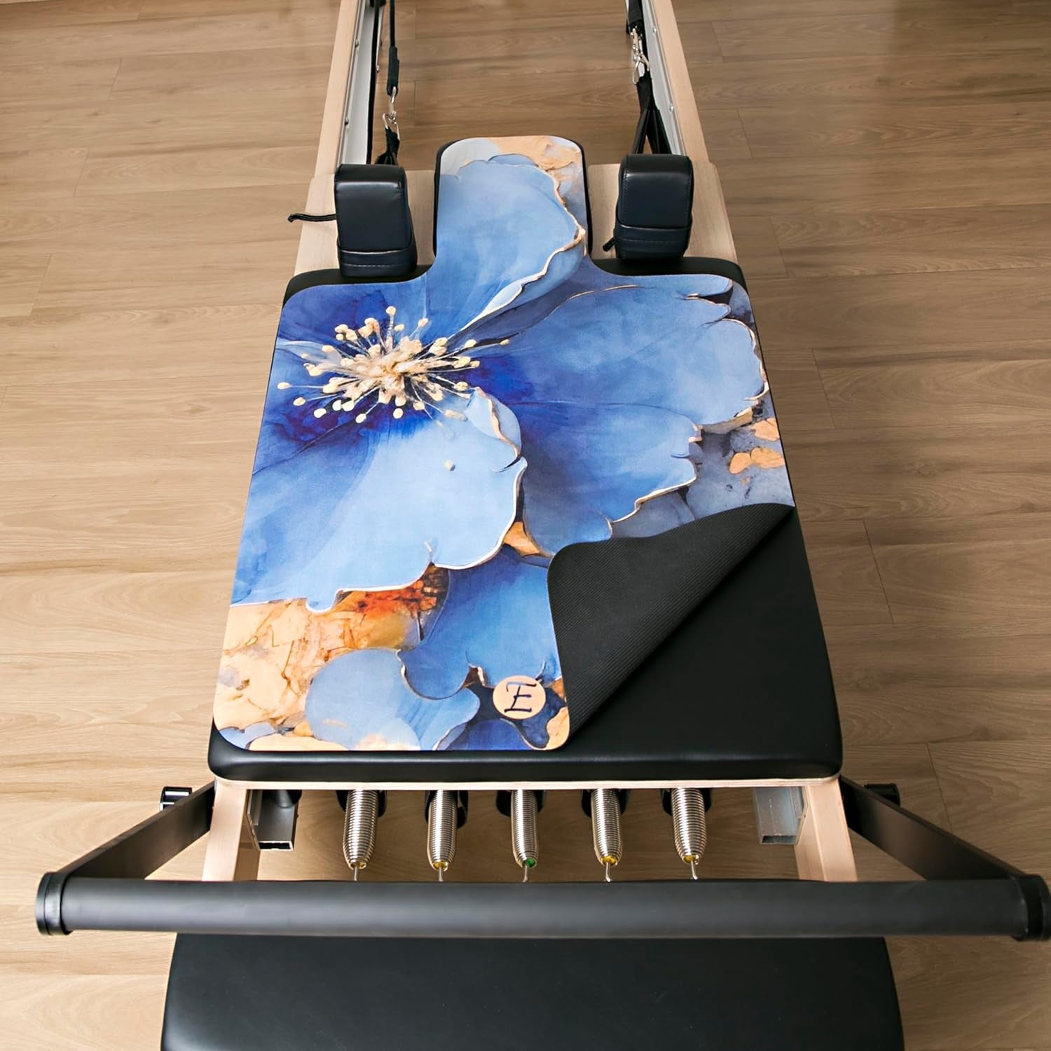 Pilates Reformer Mat Towel with Shoulders, Pilates Reformer Cover with Great Grip, Easy to Wash Light Weight Portable