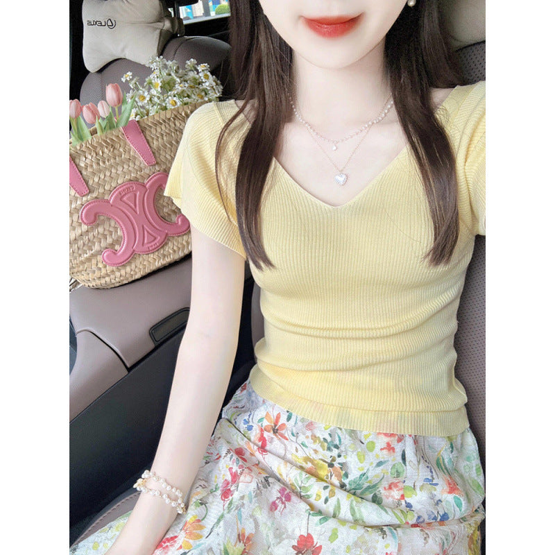 Cream-yellow V-neck Cap-sleeve Short-sleeve Womens Summer Top