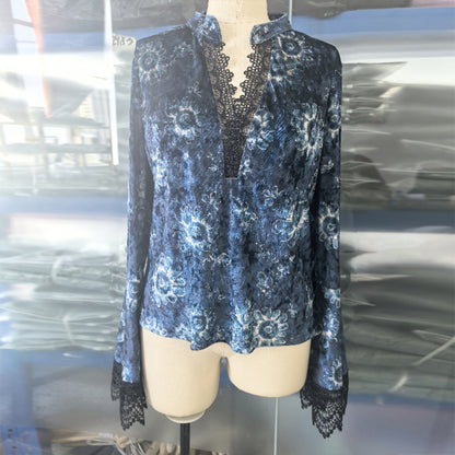 Women's Retro Lace Panel Blouse Elegant V-Neck Print Bell Long Sleeve Top For Spring Autumn Daily Wear